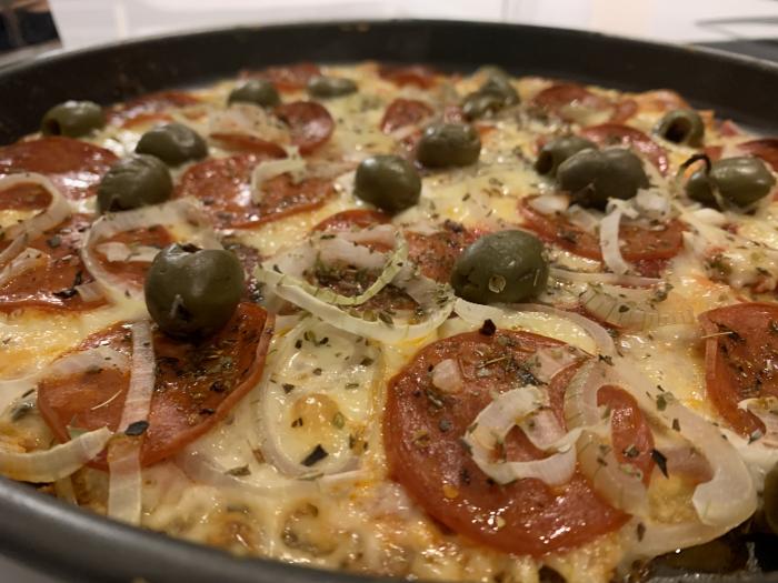 Pizza Low-Carb 3 / proteica  (“massa” de frango desfiado)